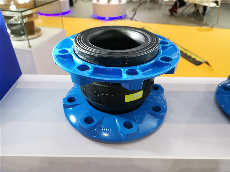 唐山“过液压油的DN100-16公斤耐油橡胶接头,用于45号抗磨液压油管道”