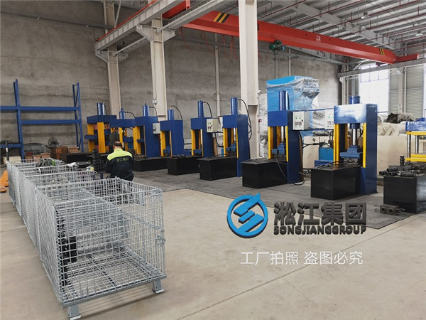 合肥“消防管道配套的DN150/DN200橡胶接头,选择NR天然橡胶”