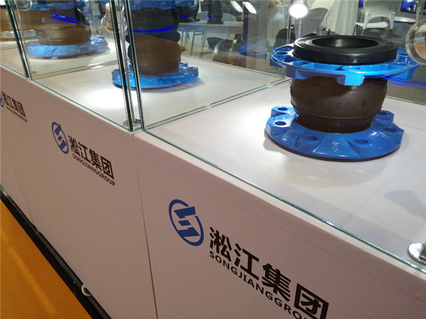 南宁“16kg的法兰数据,25公斤的橡胶球体的DN100、DN125橡胶接头”