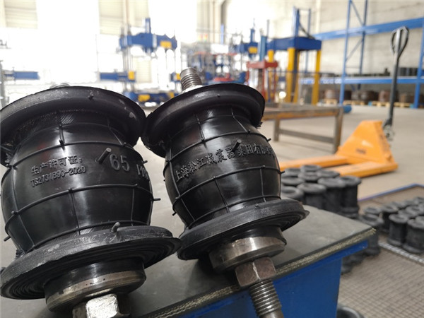苏州“DN150不锈钢SUS304橡胶接头,承压2.5MPA,即25公斤工作压力”